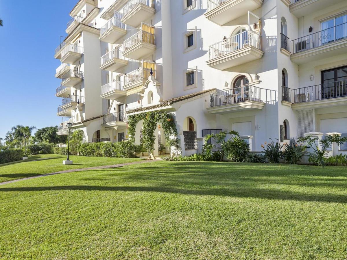 Soleado Atico Frente Al Mar En Puerto Banus Appartement *